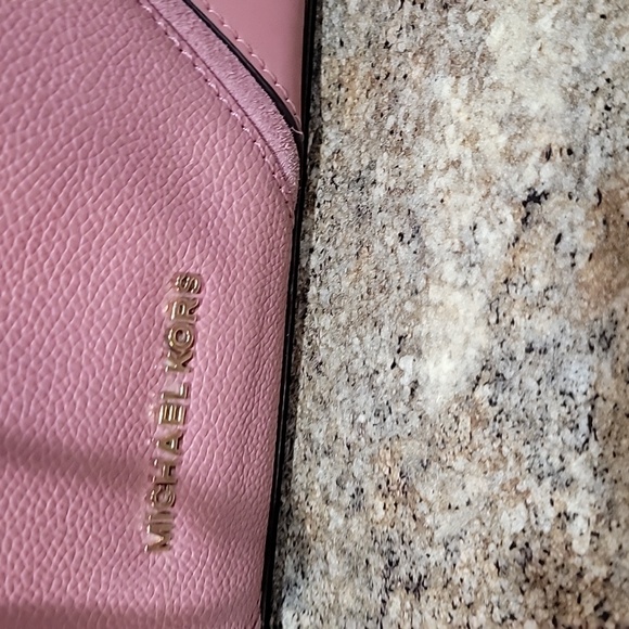 MICHAEL KORS EUC NICOLE LARGE LEATHER BUCKET BAG - Picture 2 of 9